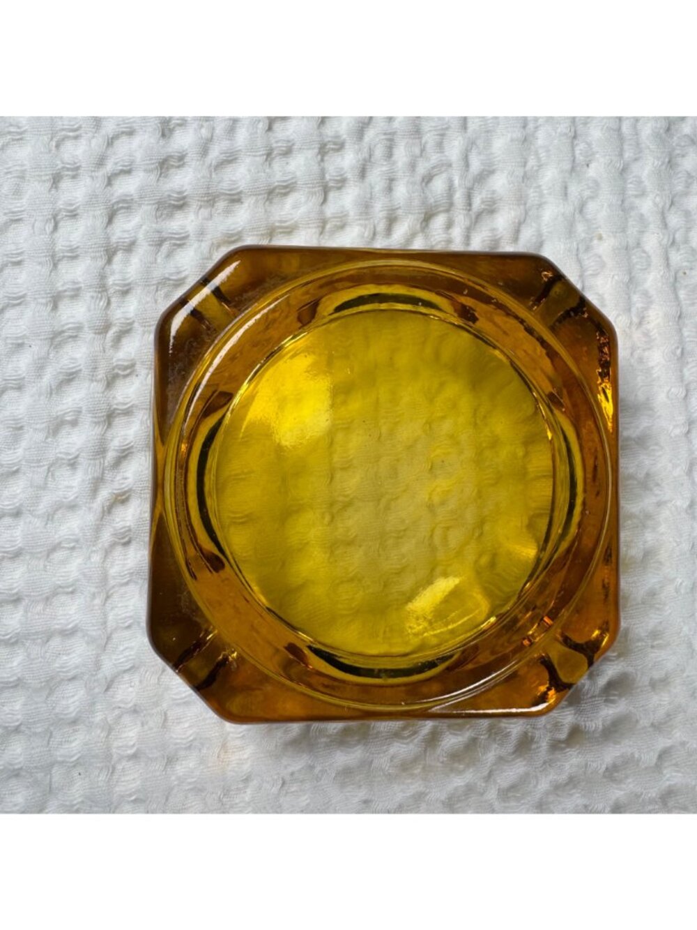 Vintage Amber Glass Ashtray With Square Design - Picture 4 of 9